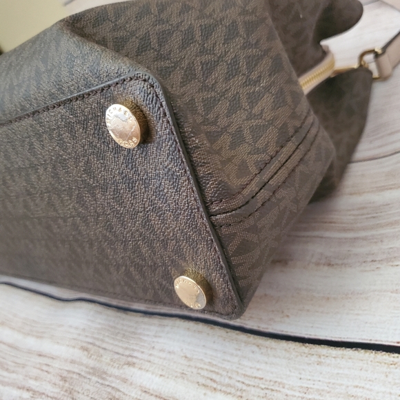Michael Kors Camille Small Logo Satchel - Picture 8 of 15